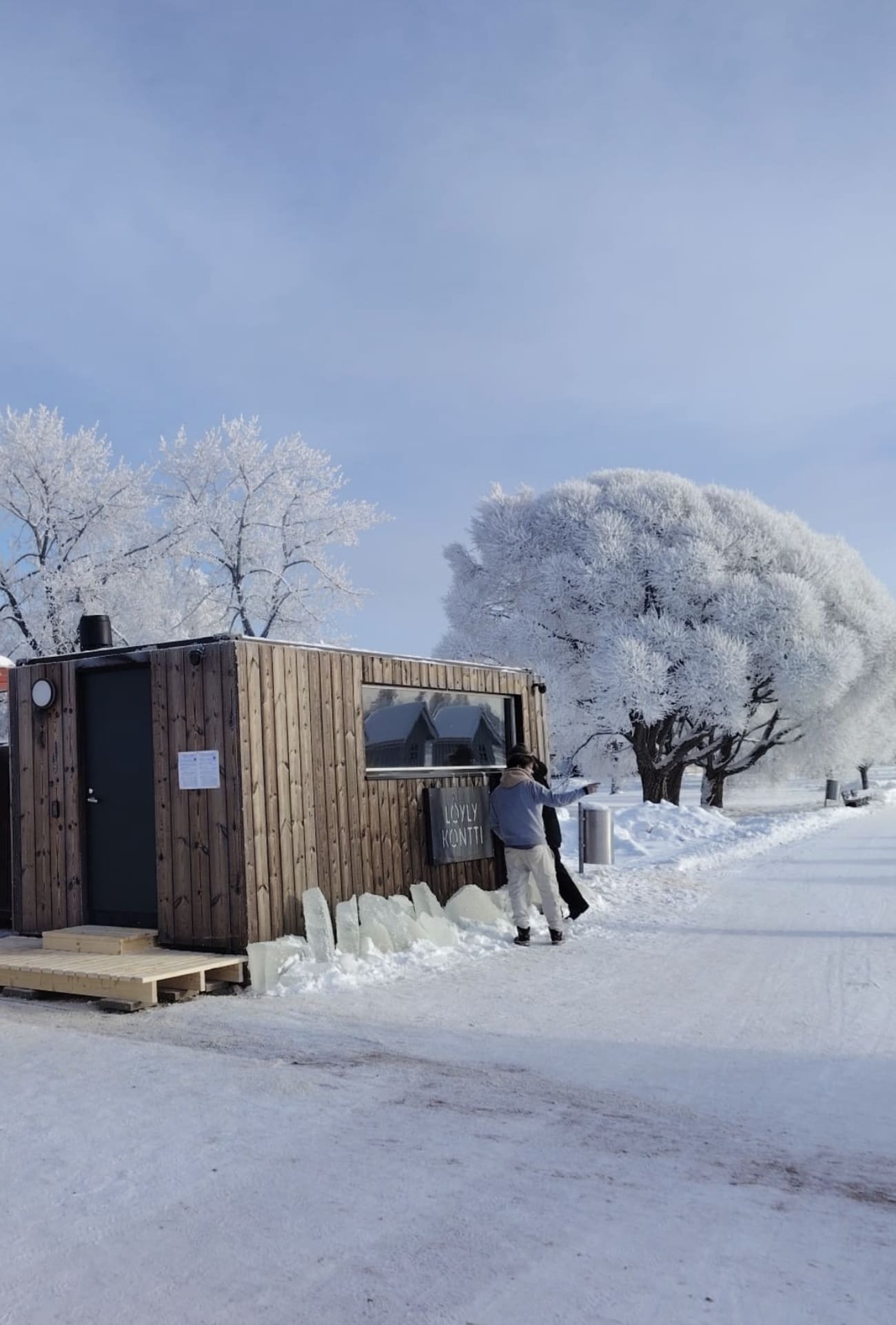 Winter day at Löylykontti Tuira