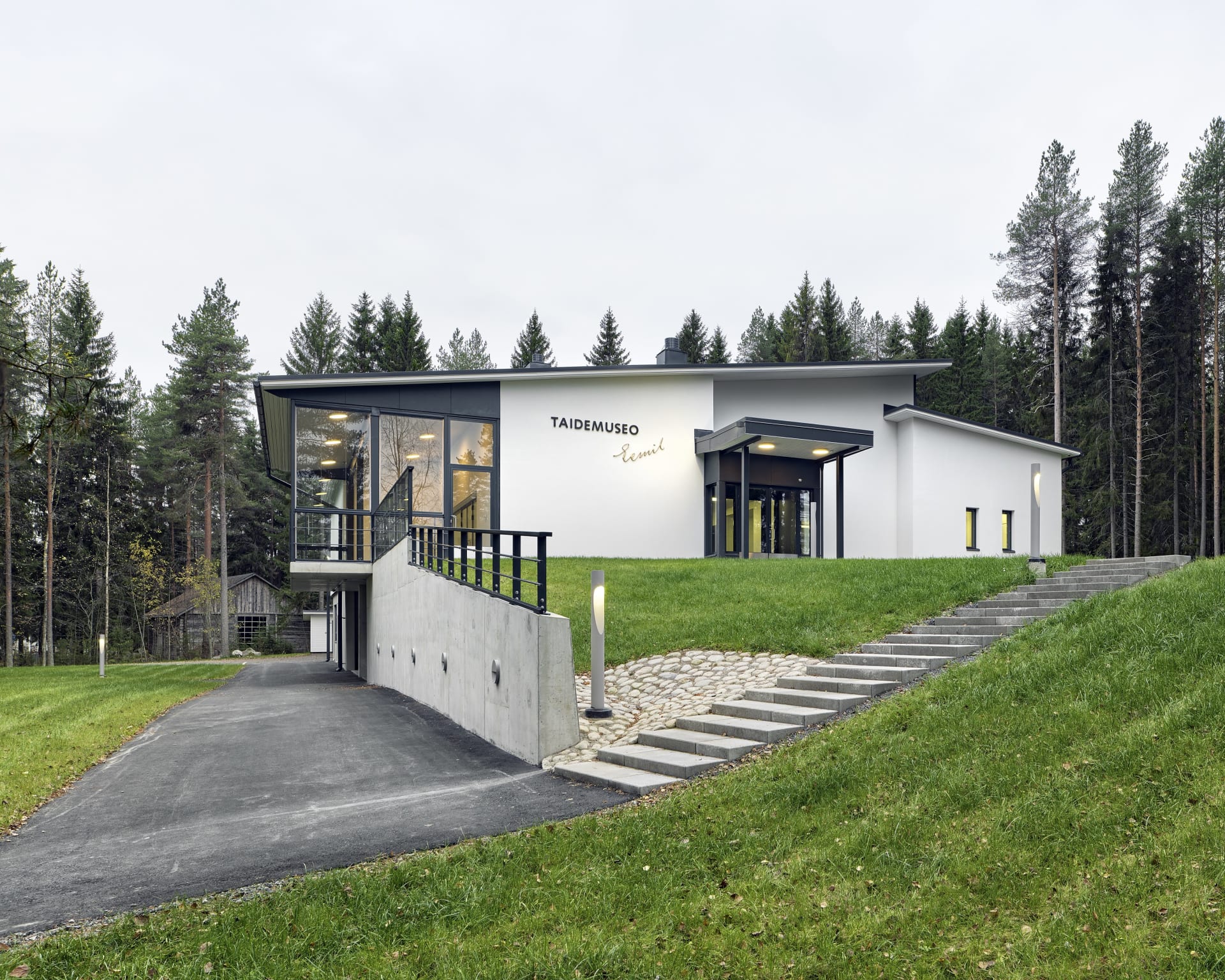 the Museum of Fine Arts Eemil