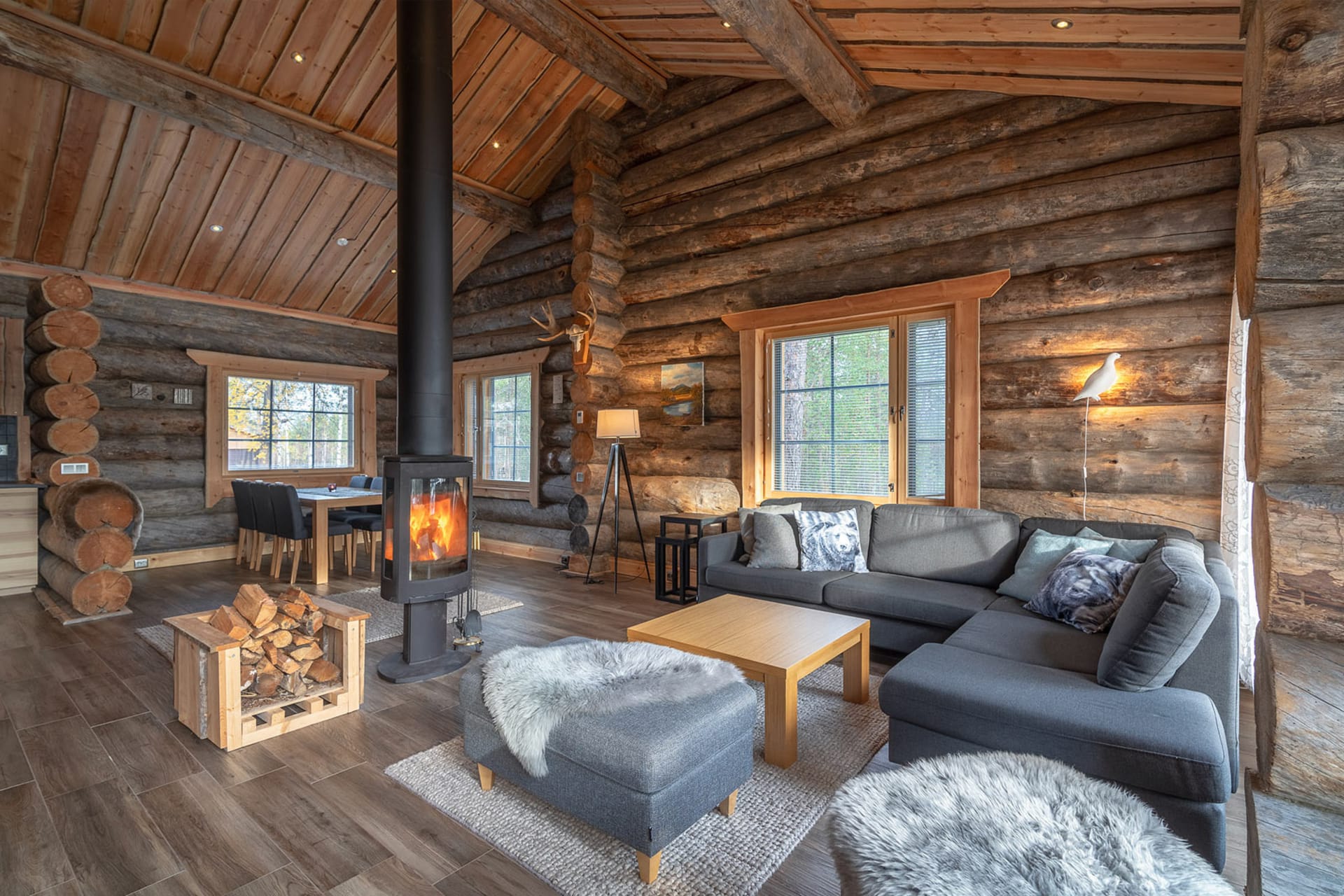 Log Cabin Kasari