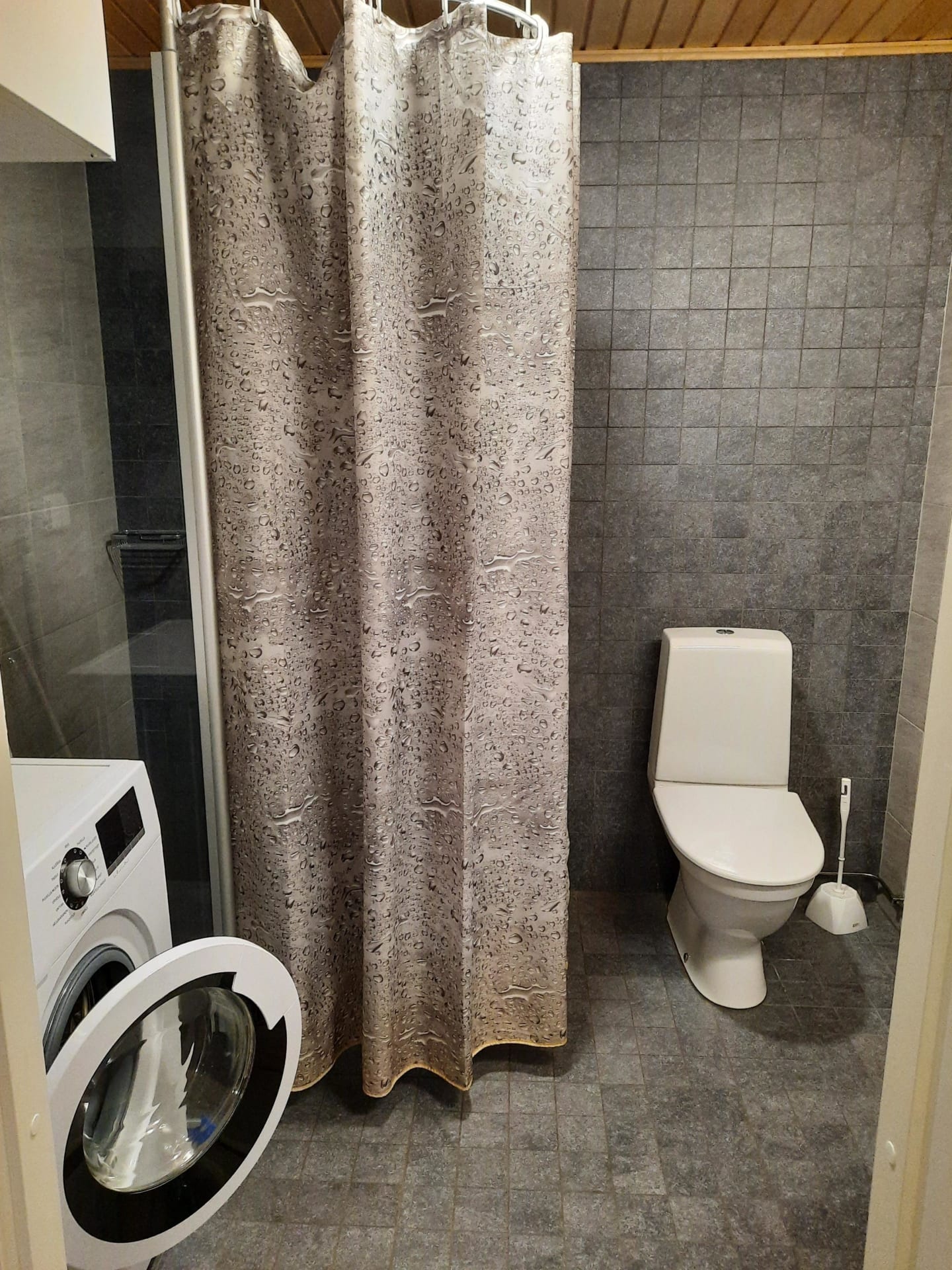 Sport Apartments bathroom