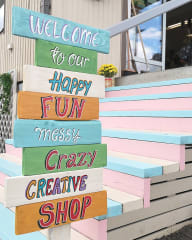 Tuulia design on kylän hauskin kauppa!