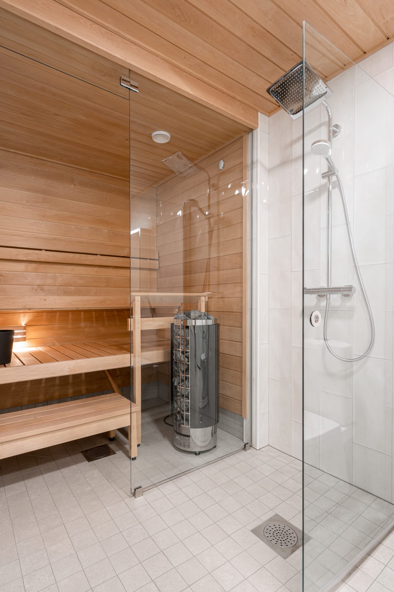 2ndhomes Tampereen kalustetut asunnot ovat monipuolisesti varusteltuja ja monessa asunnossa on oma sauna.