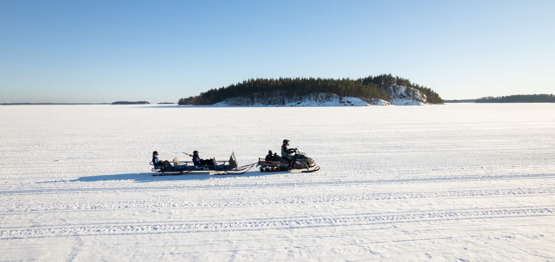 Sleigh ride on the ice route