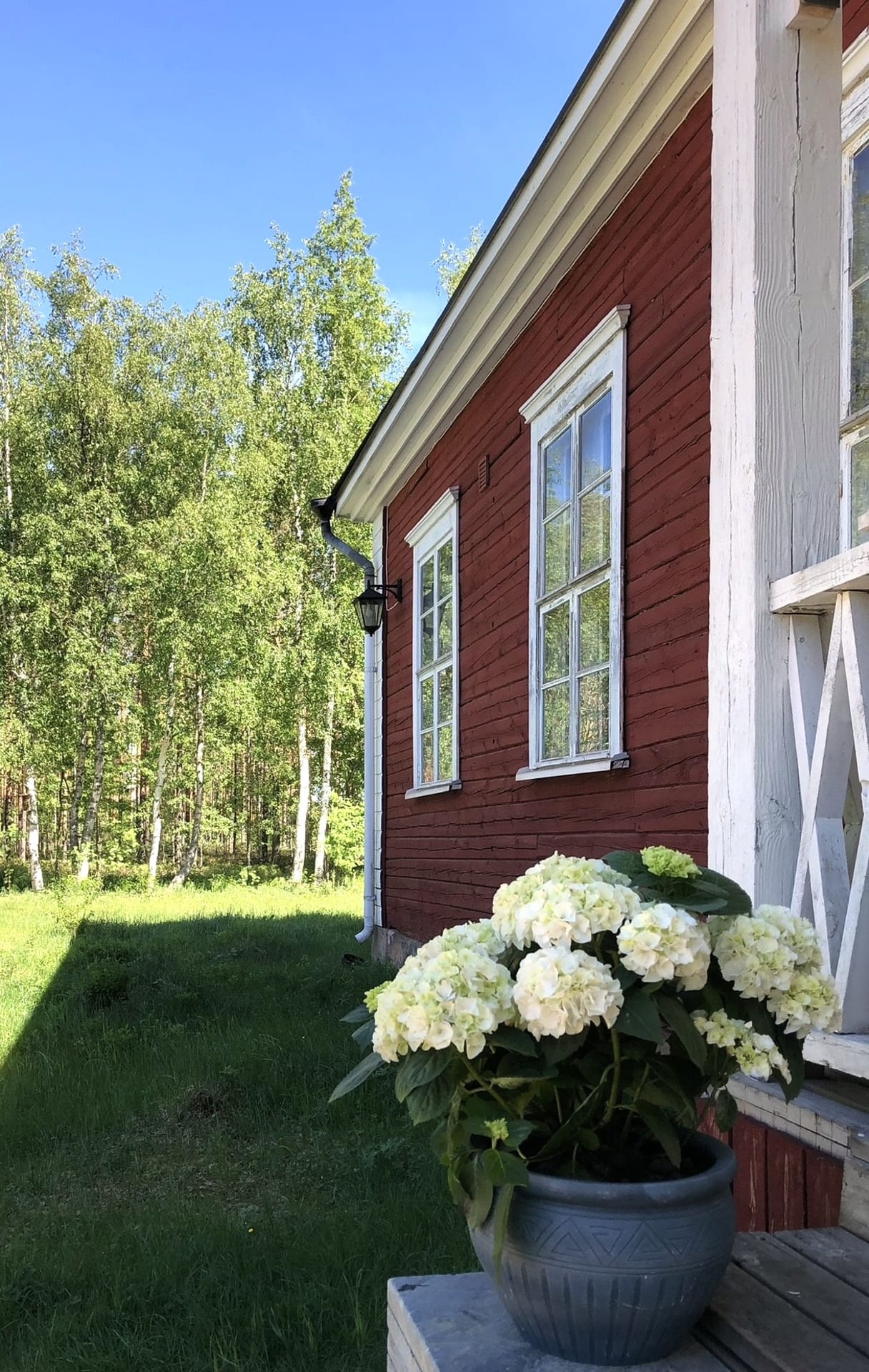 The café grounds are absolutely beuatiful. The café grounds are absolutely beuatiful.