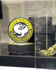 Ice hockey bucks with Kärpät-logo.