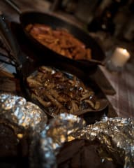 Dinner at the reindeer herder´s cabin
