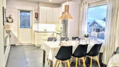 Juhlapöytä, Villa Paasirinne A