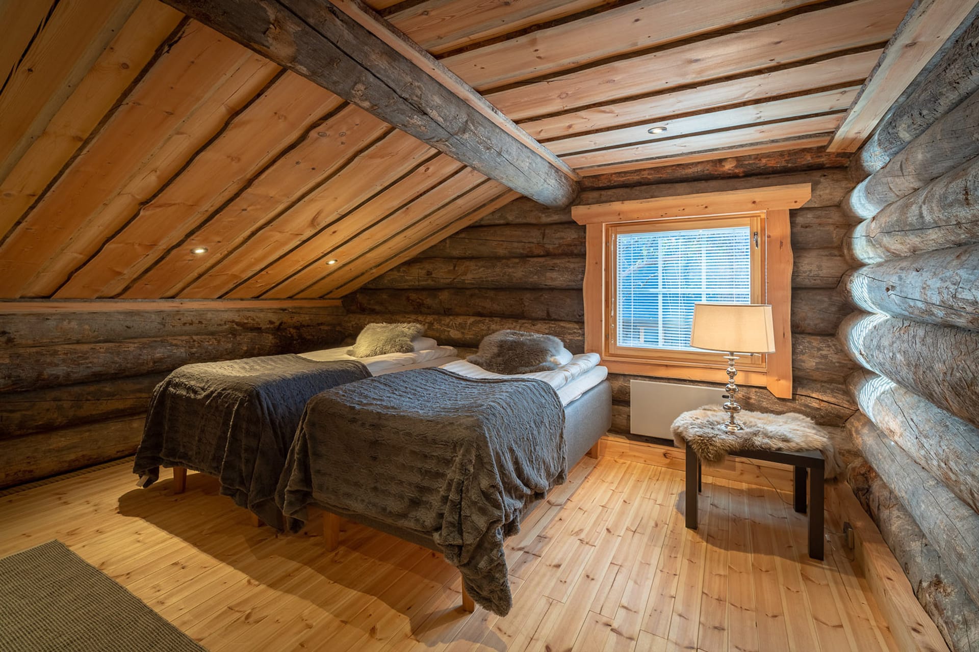 Log Cabin Kasari