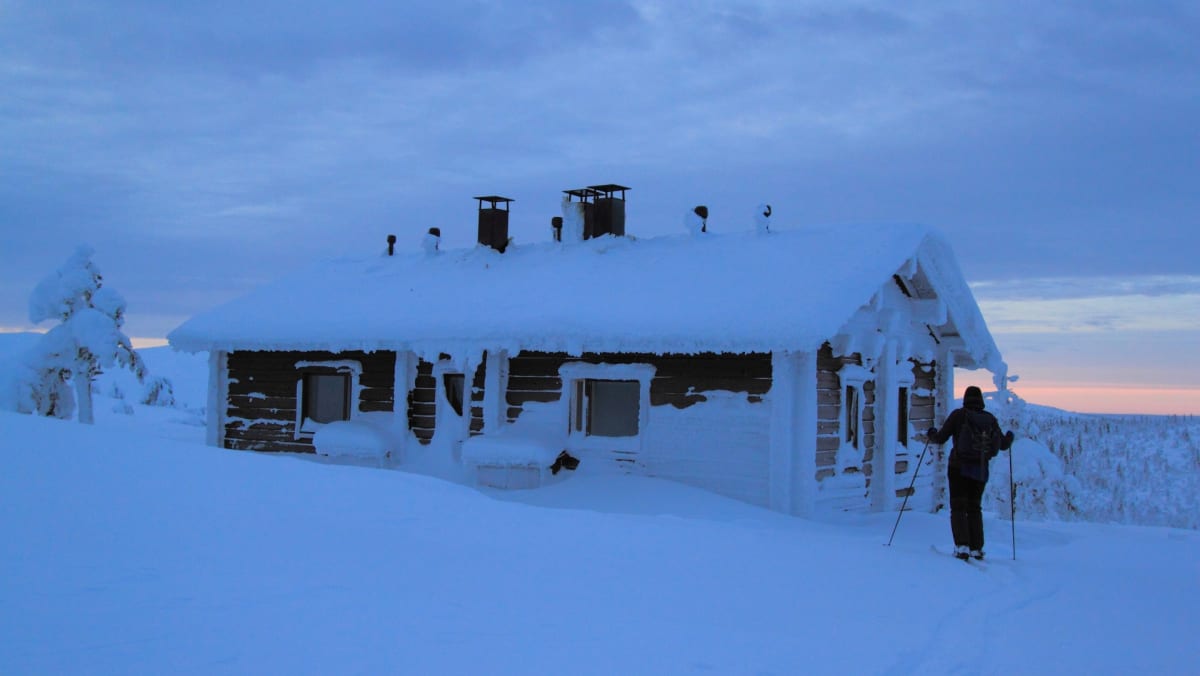 Off the Tracks Ski Tour | Visit Finland