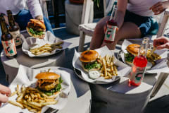 Burgers and a sunny terrace, that is the essence of Morton.
