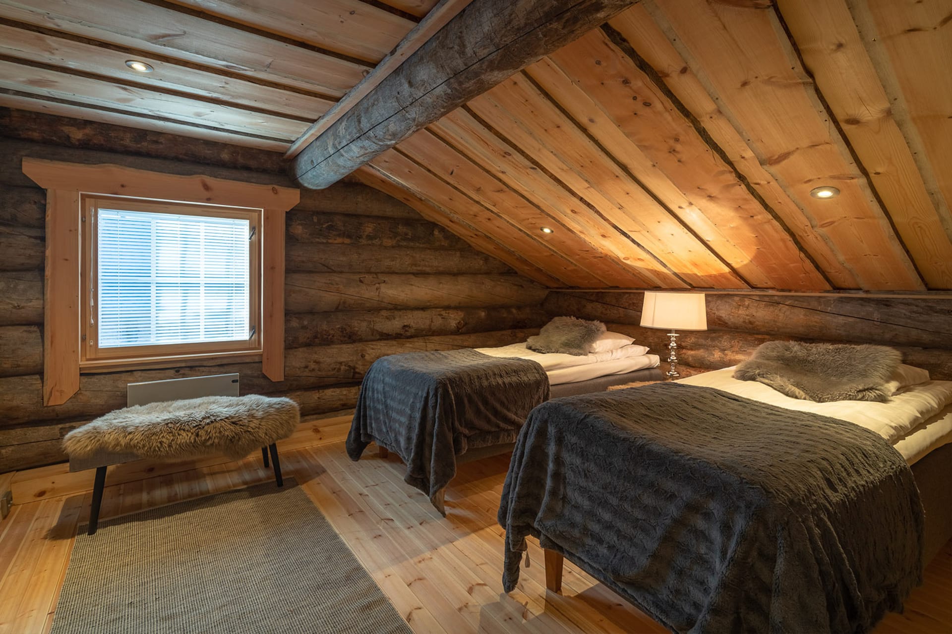 Log Cabin Kasari