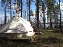 Glampingteltta norppasaaressa