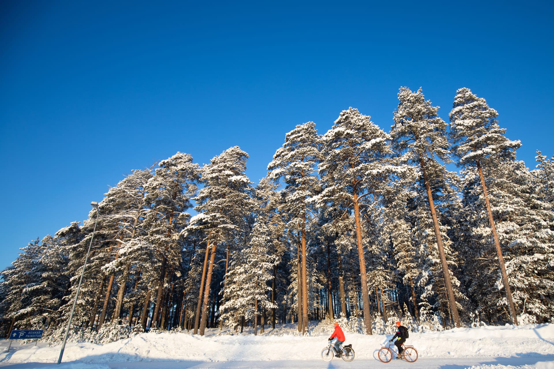 Cycle roads are well mainteined during winter in Oulu.