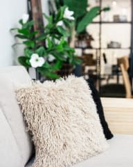 Couch area, for min 6 people.