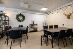 Tables for 6 and 7 people.