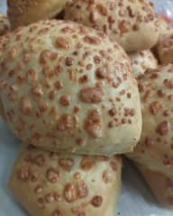 Harjun Leipomon tuotevalikoimaan kuuluvat myös sämpylät.