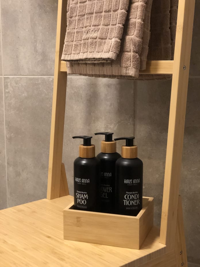 Bathroom amenities