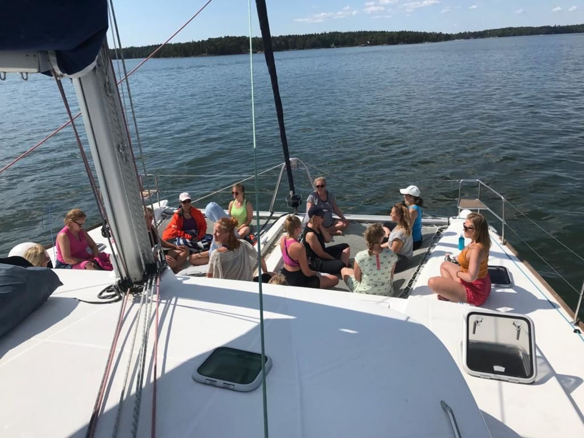 aQuablue Charter sailing at Helsinki