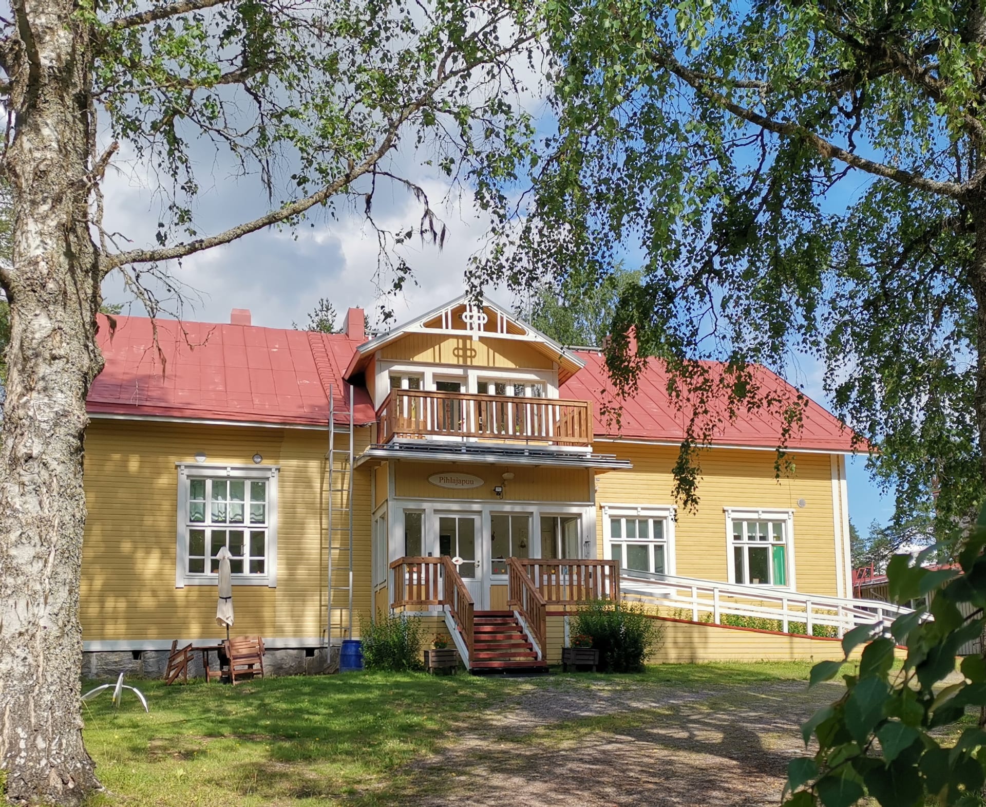 Majatalosta majataloon kävellen