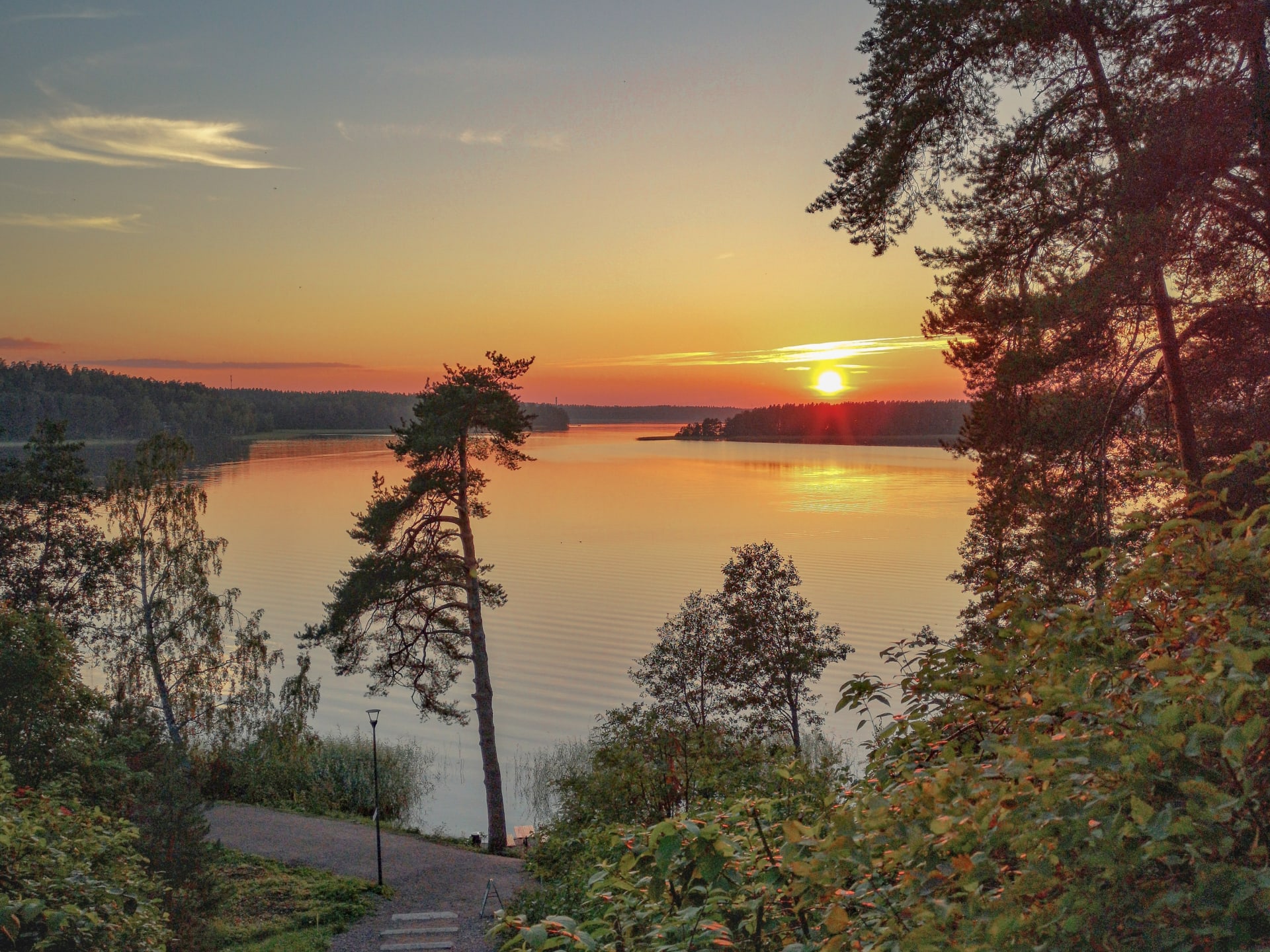 Lakeside view from the Rantaraitti