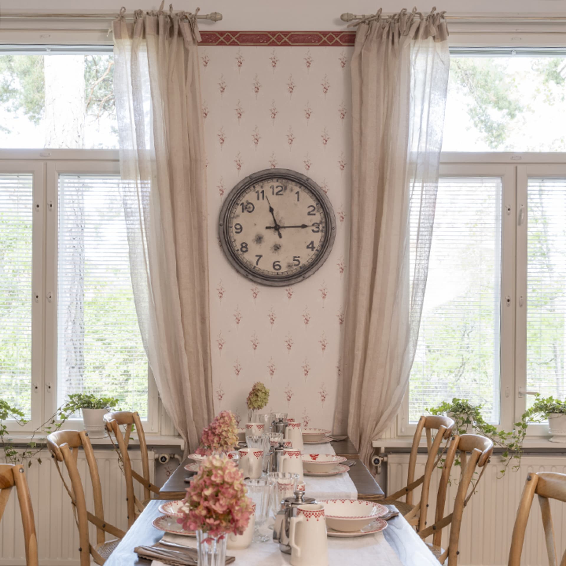 Breakfast room