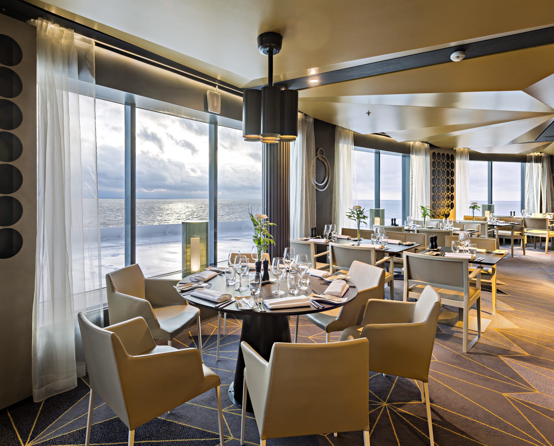 Oscar's a la carte restaurant