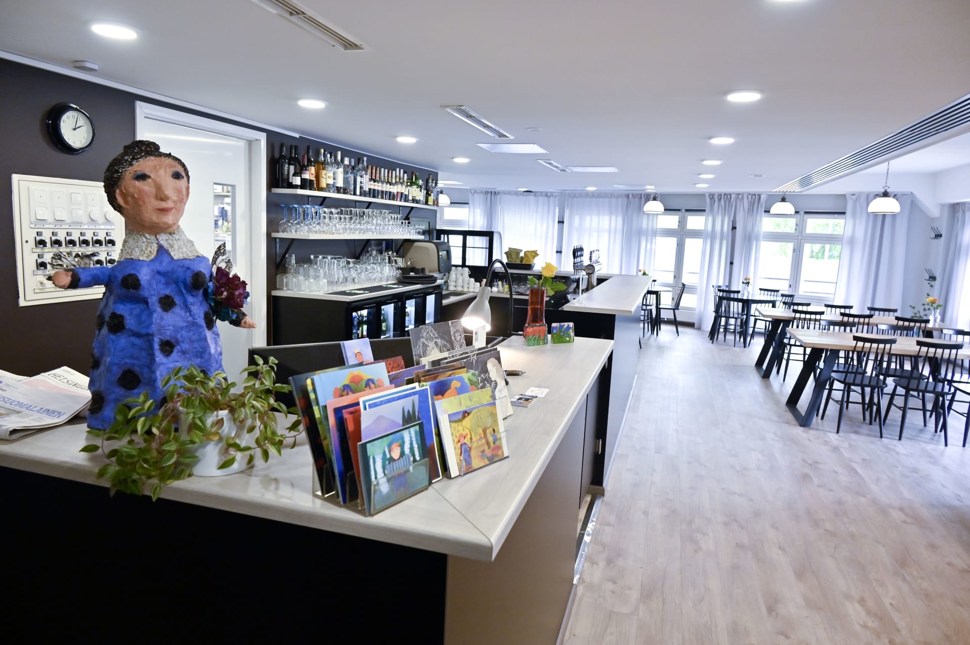 Koto Hotellin vastaanotto ja ravintola