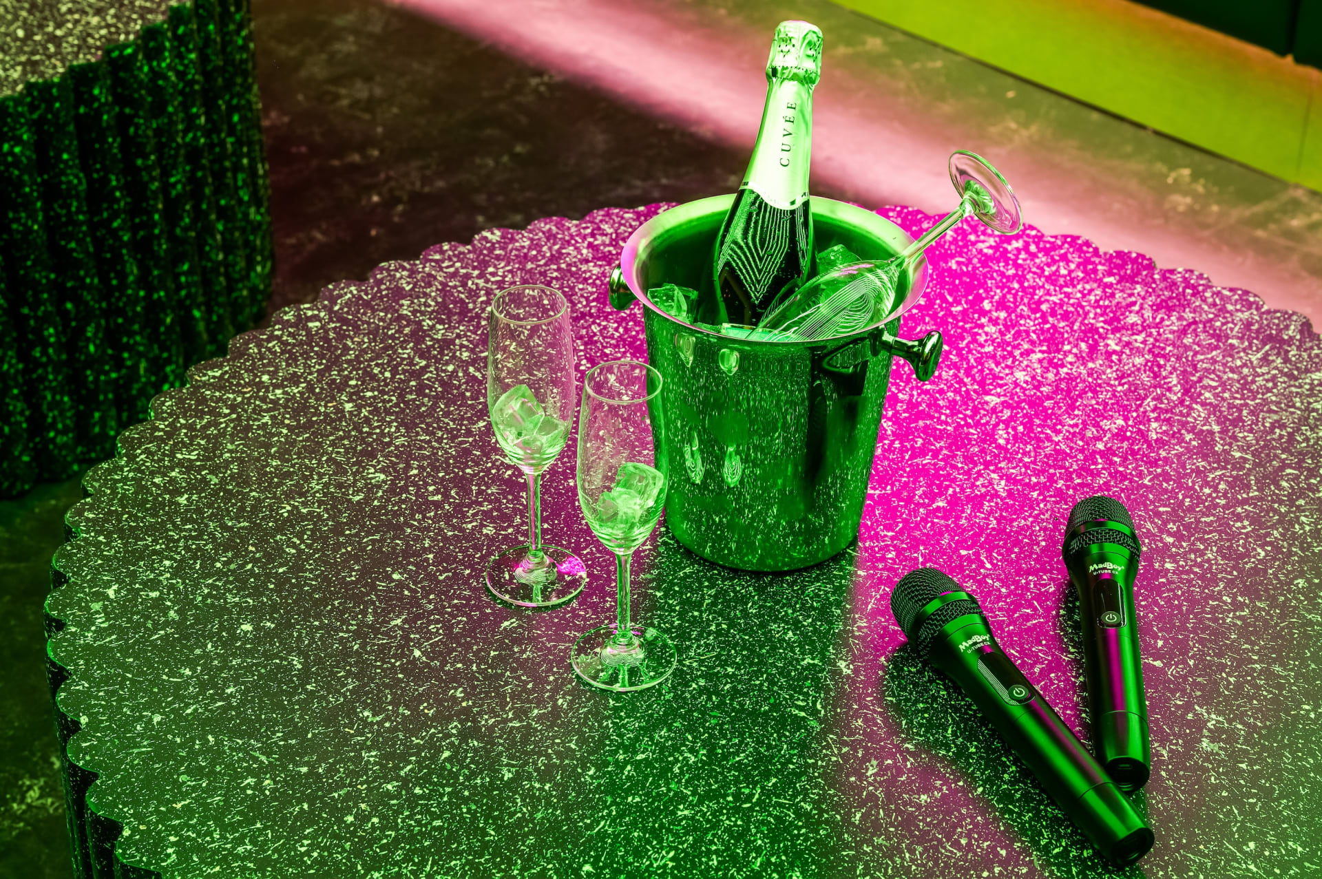 Sound lounge
