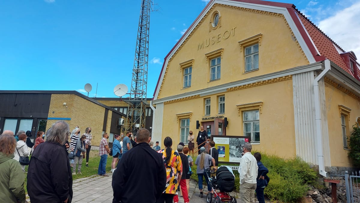 Old Varkaus walking tour - Päiviönsaari & Ämmäkoski