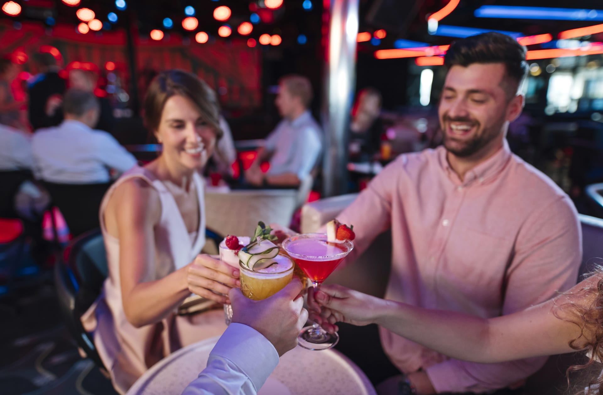 Several bars and live entertainment