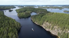 Ekologinen, ainutlaatuinen ja yksilöllinen seikkailuristeily upeissa Saimaan järvimaisemissa.