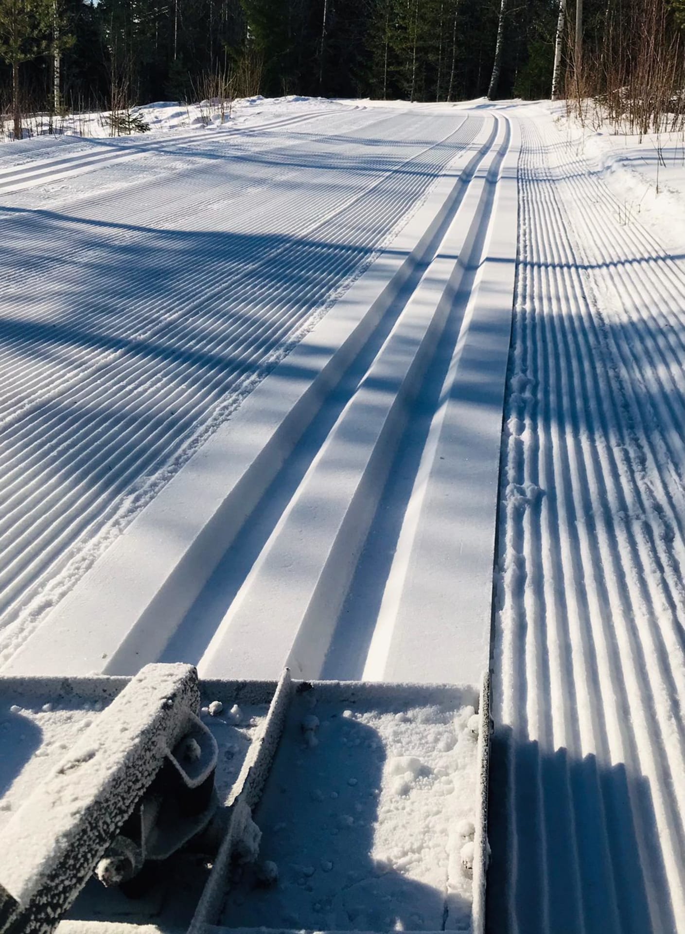 Skiing tracks