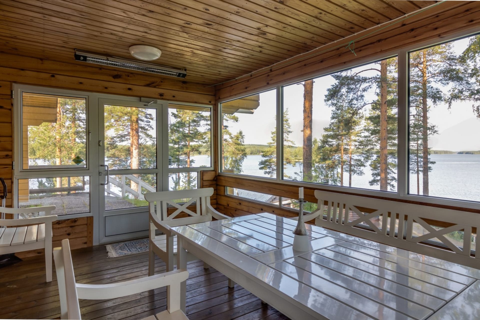 Unnukkamaja`s glazed terrace