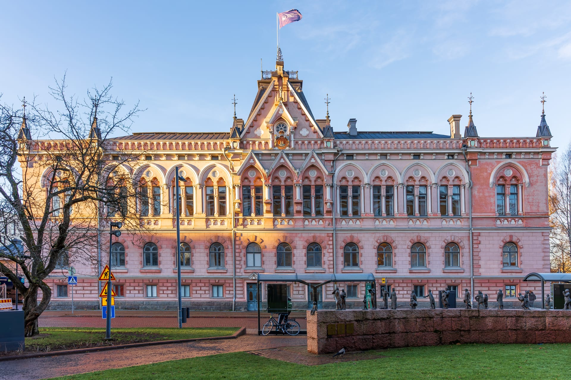 Kulttuuritalo Valveen julkisivu