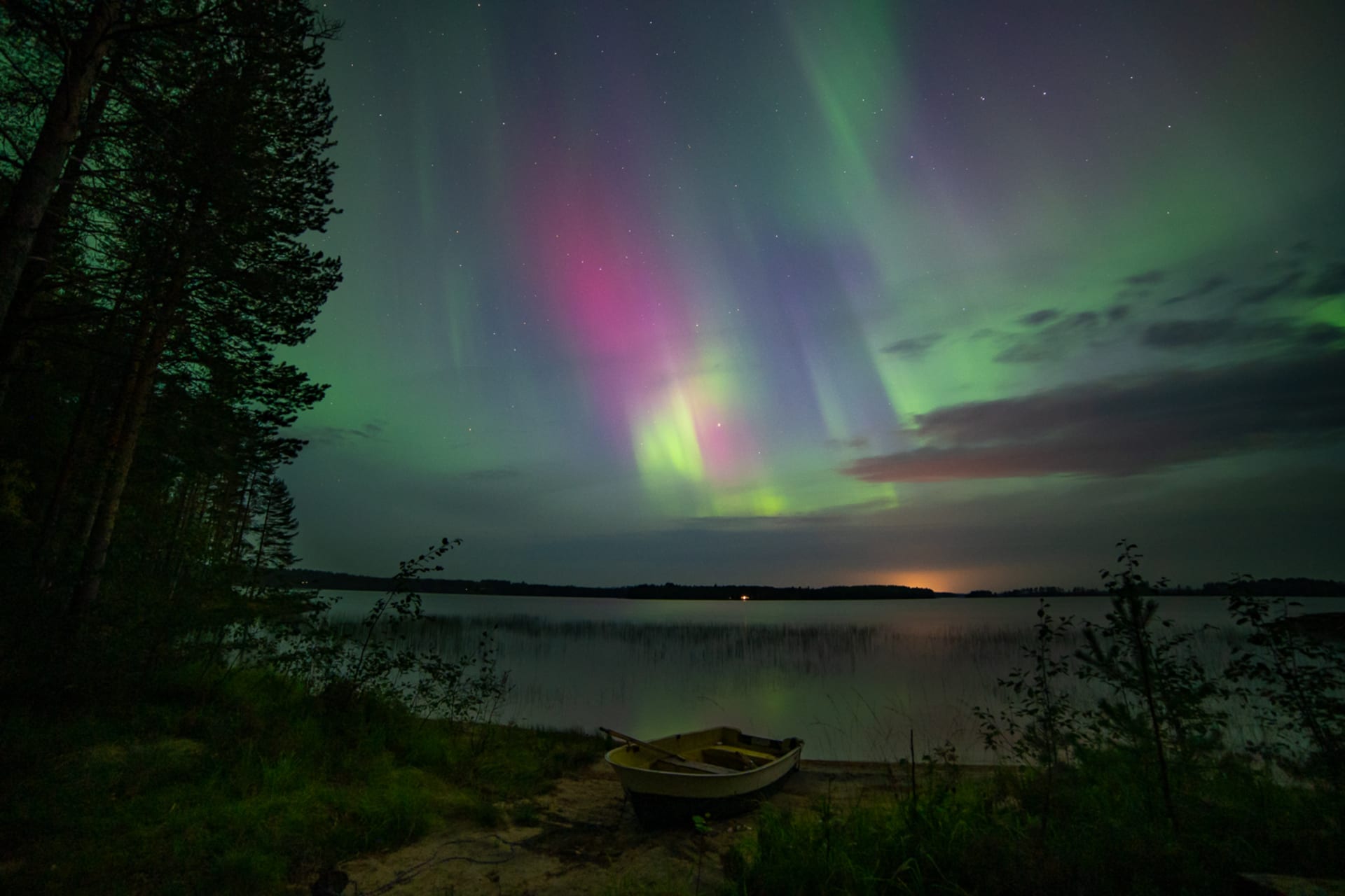 Autumn auroras