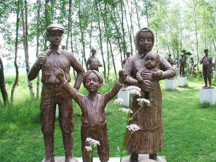 Matti Lepistö's sculpture Family