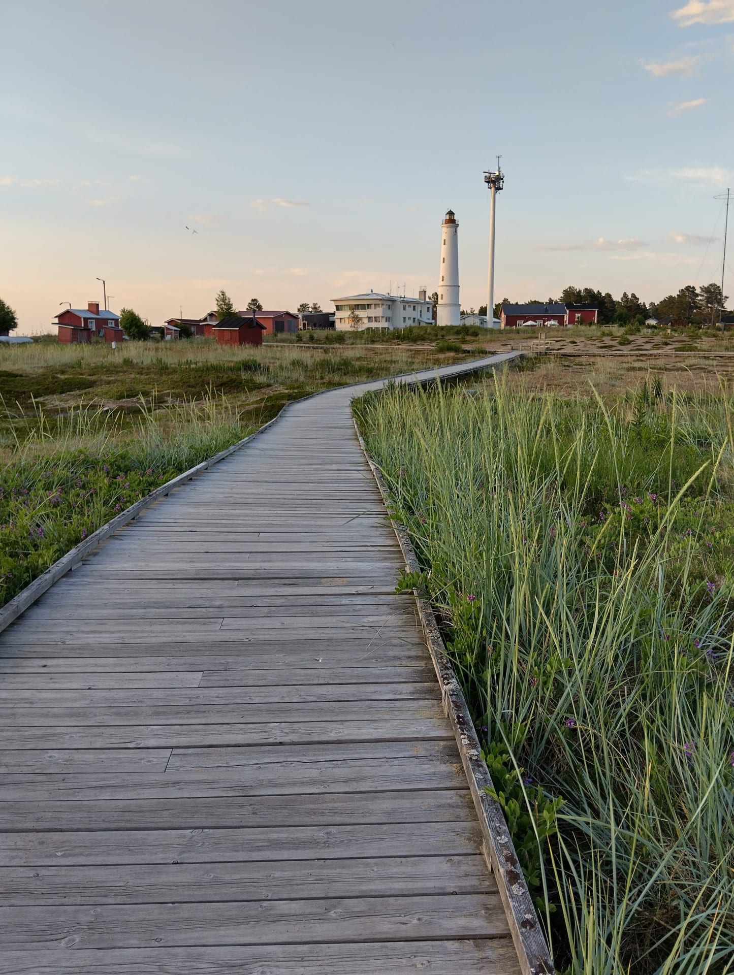 Marjaniemi Lighthouse in summer evening