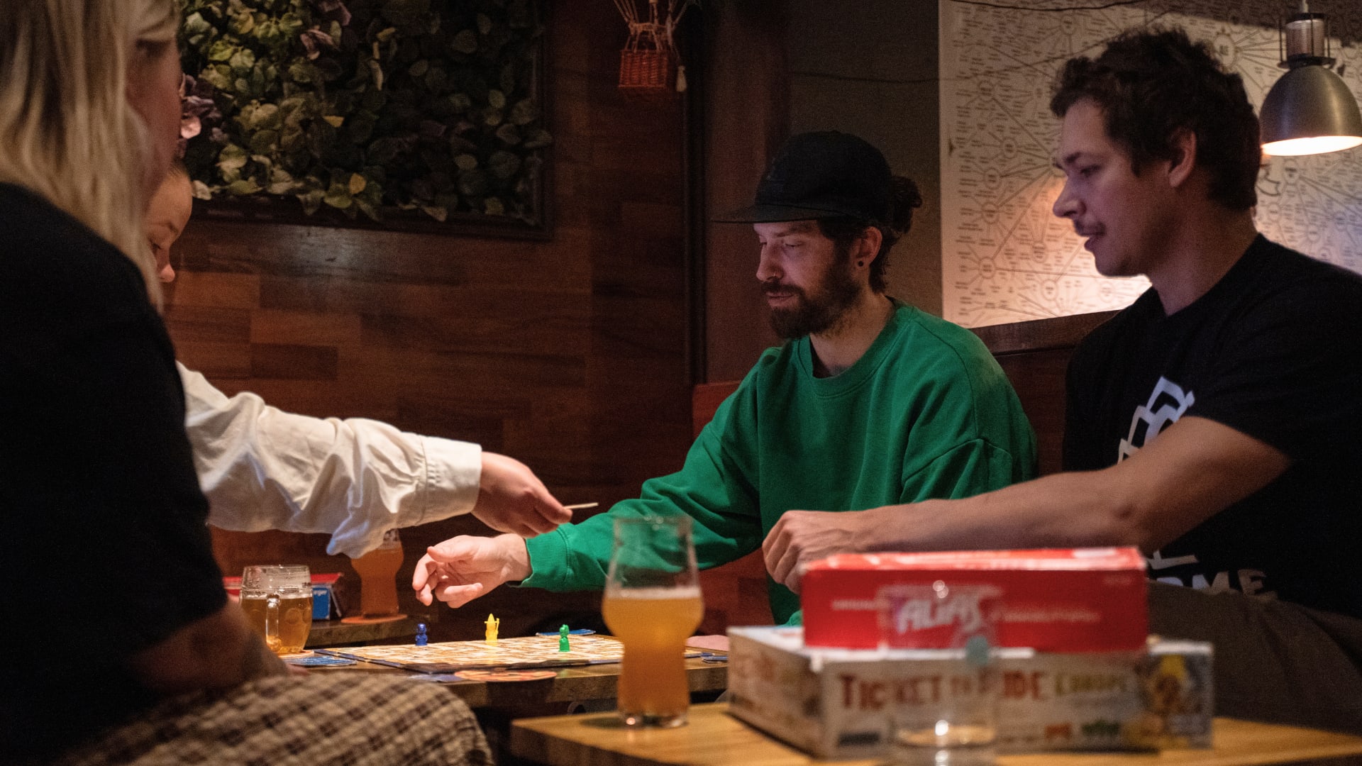 Lautapeli-ilta Mallaskellarissa