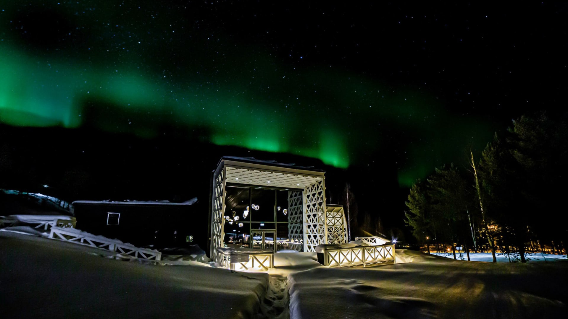 Rakas Restaurant under the Northern Lights