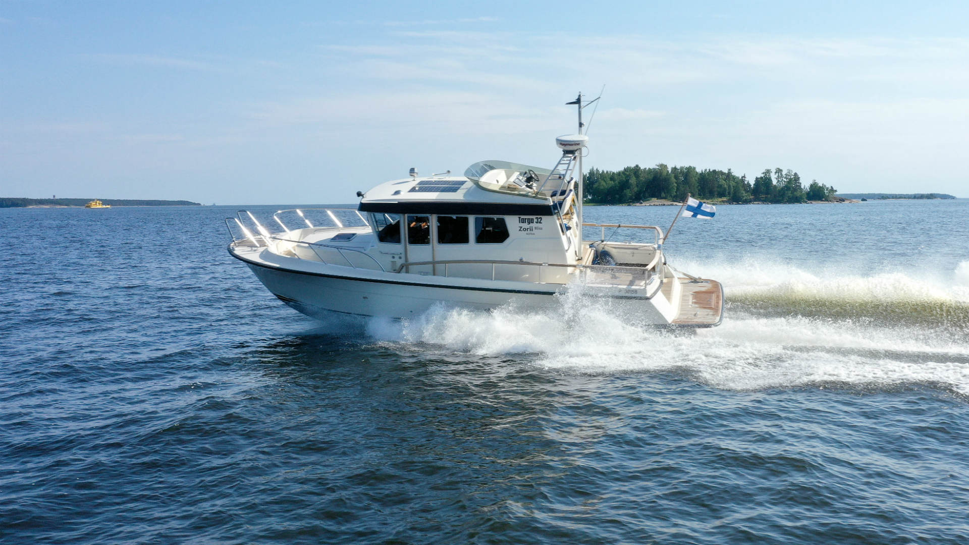 Boat Taxi: Charter boat Targa 32 – Zorii Bliss