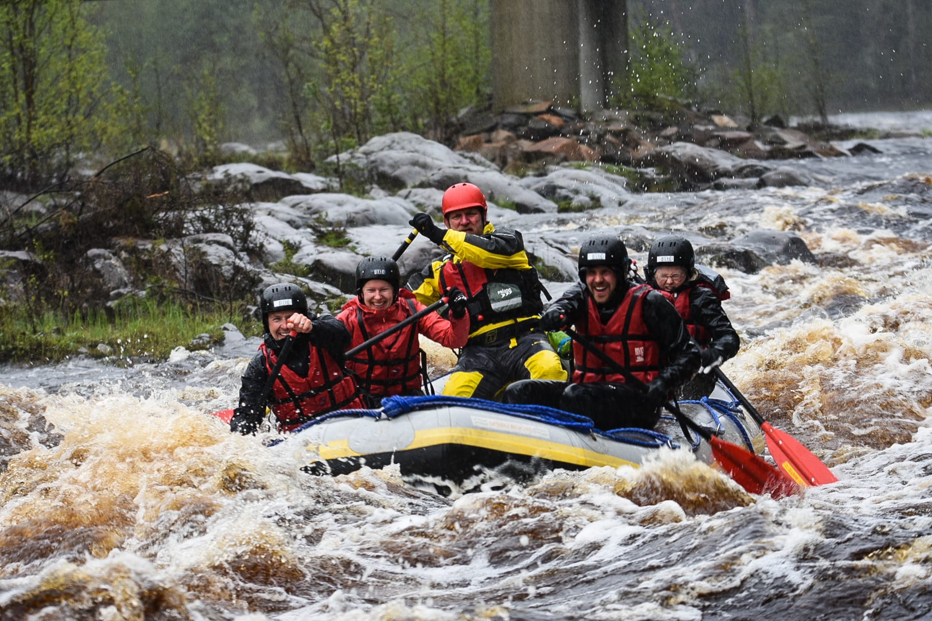 White water rafting in Koiteli