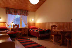 Seitahotellin 2h huone