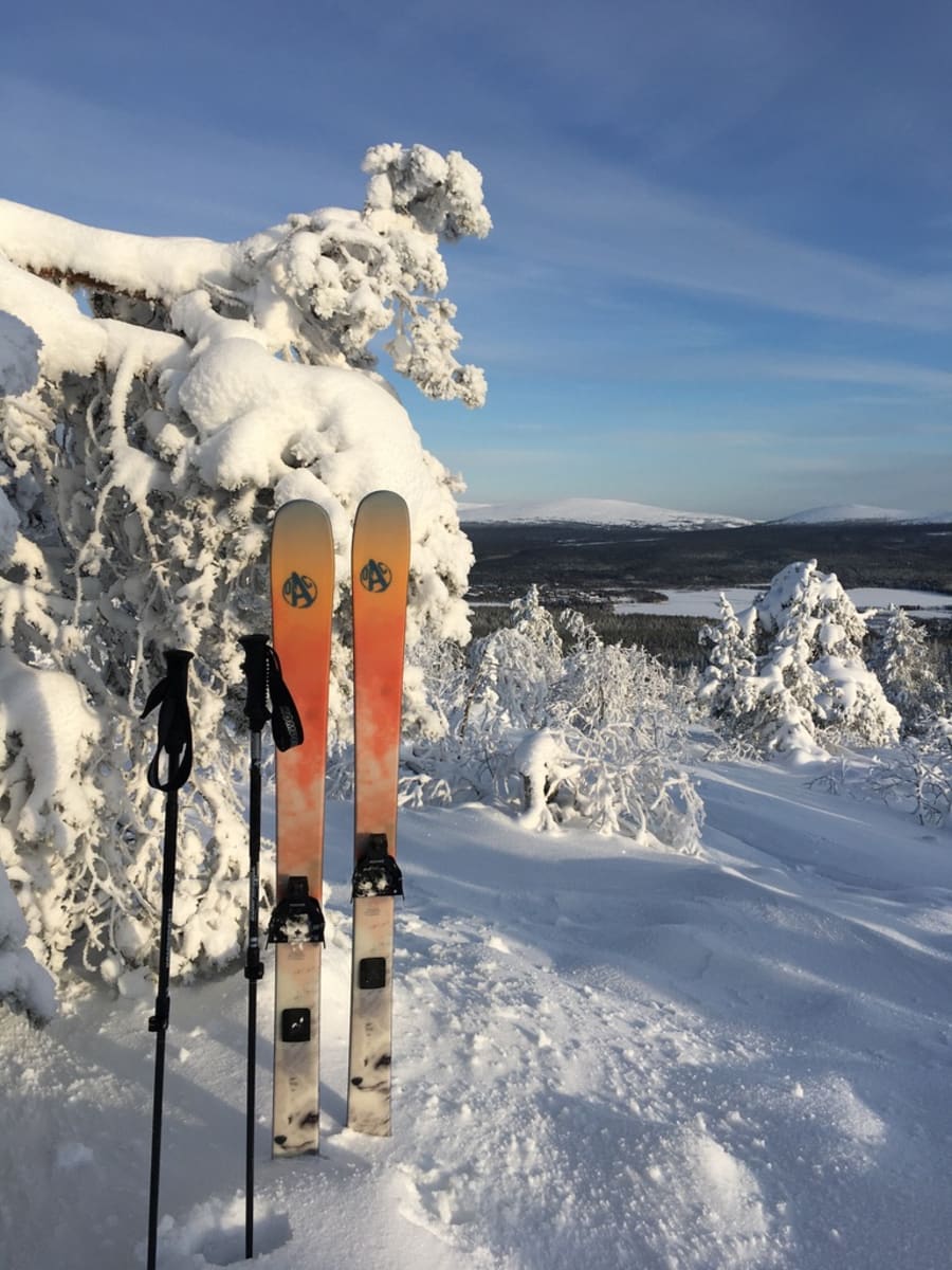 Backcountry Skiing with OAC Skinbased