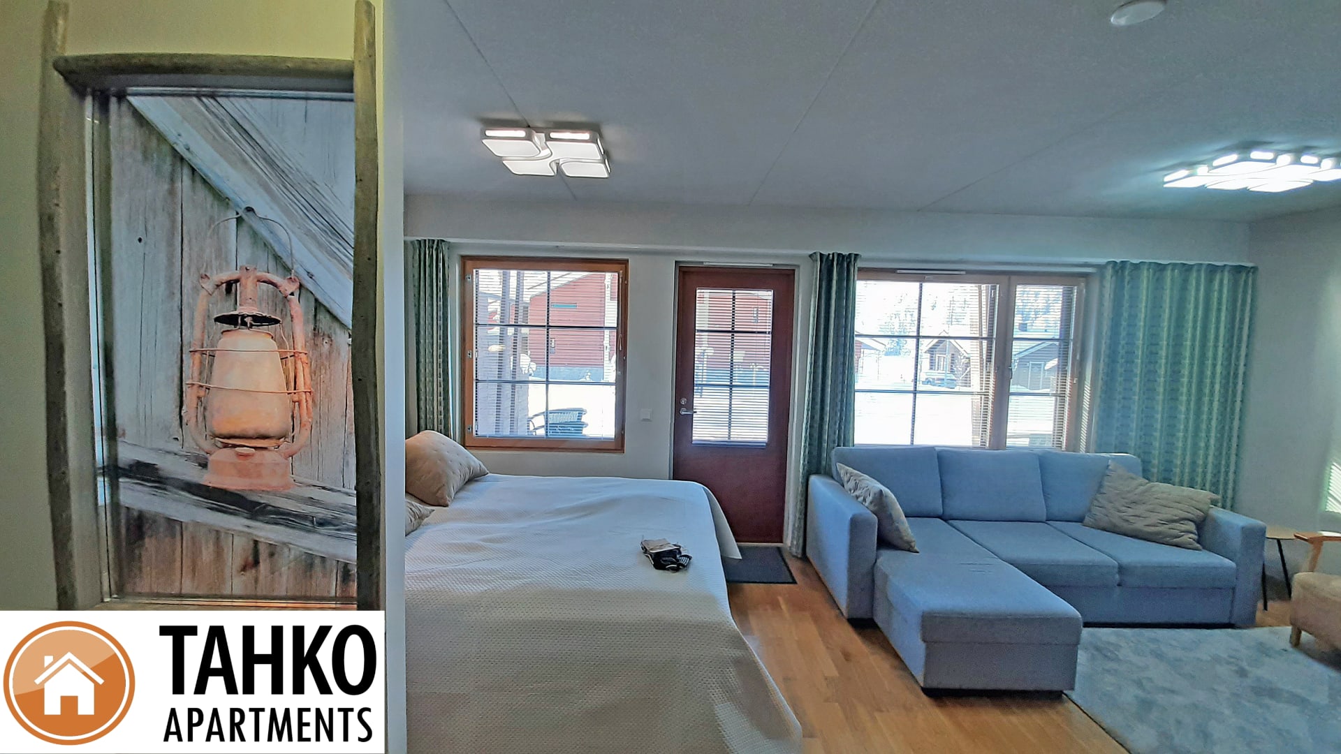 Room in a studio apartment