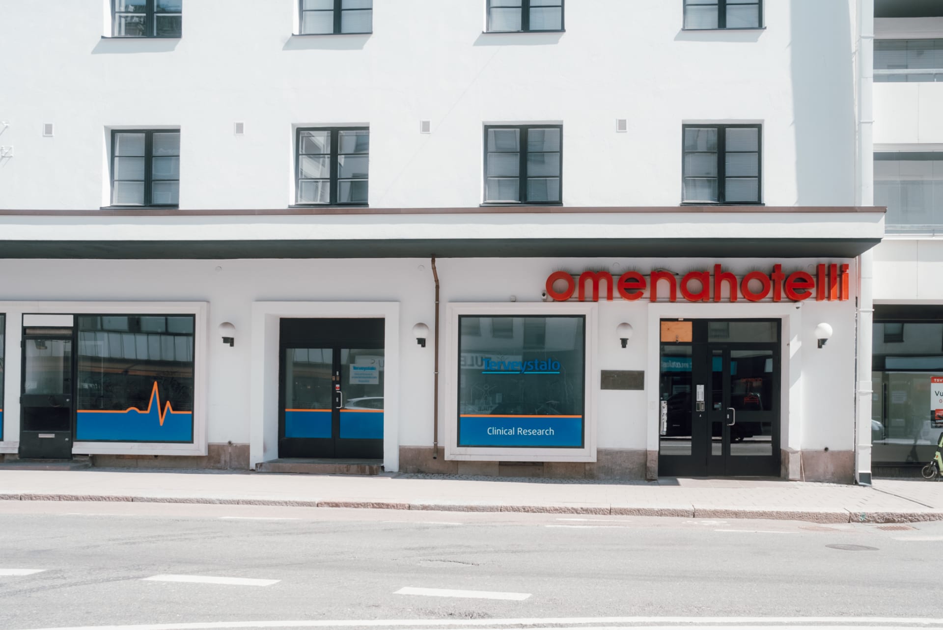 Turun Humalistonkadun Omenan julkisivu Turun Humalistonkadun Omenan julkisivu