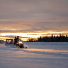 Unohtumaton moottorikelkkasafari (Pienryhmä)
