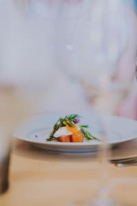 Kesäinen kala-annos