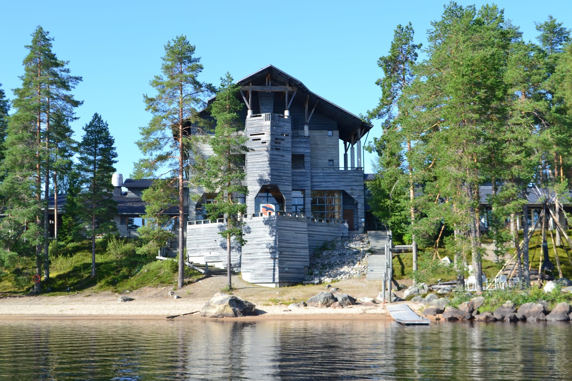 Kalevala Hotel by lake