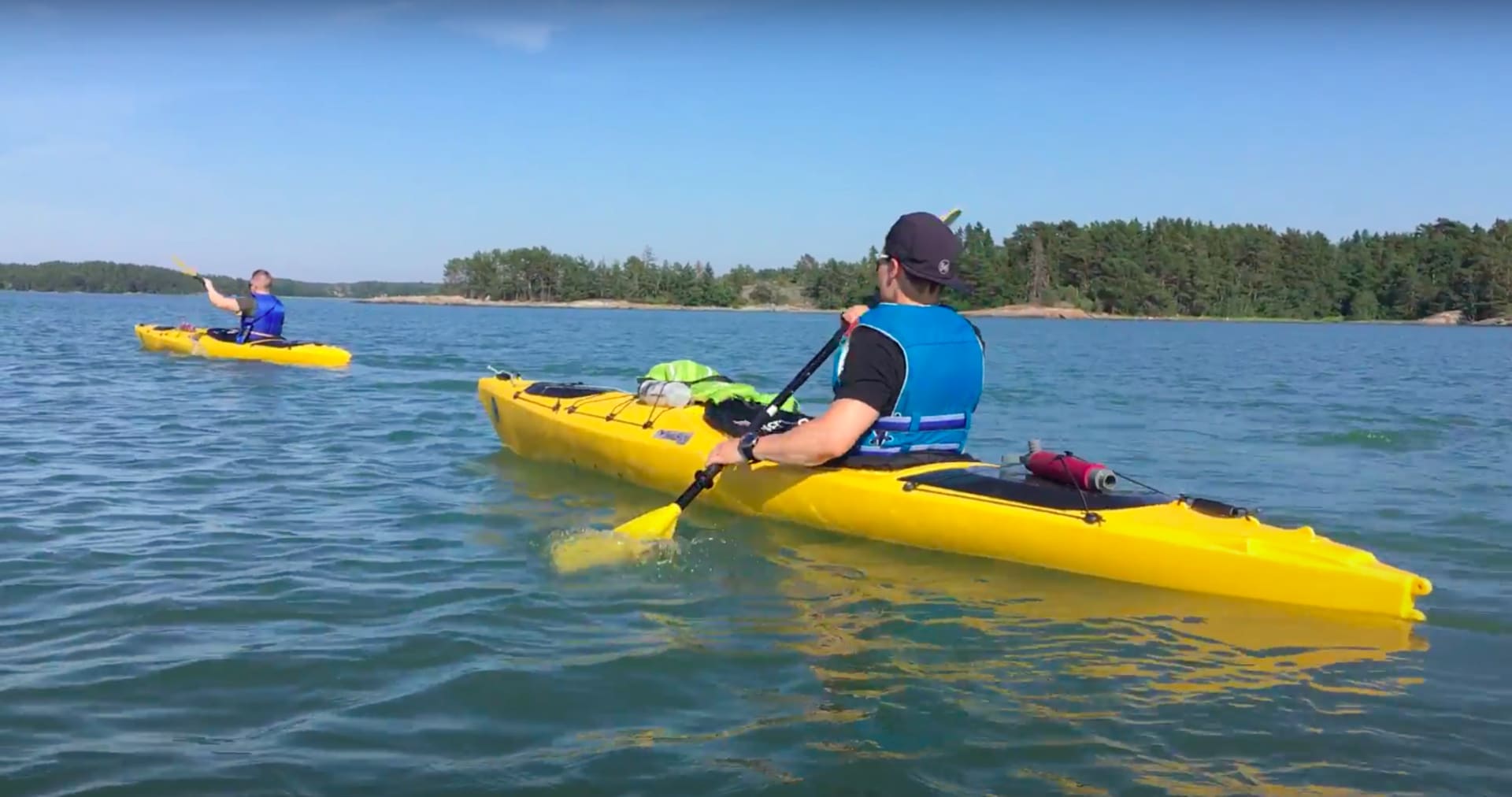  The men are paddling in the archipelago.