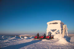 Snowmobiling in Ruuhitunturi